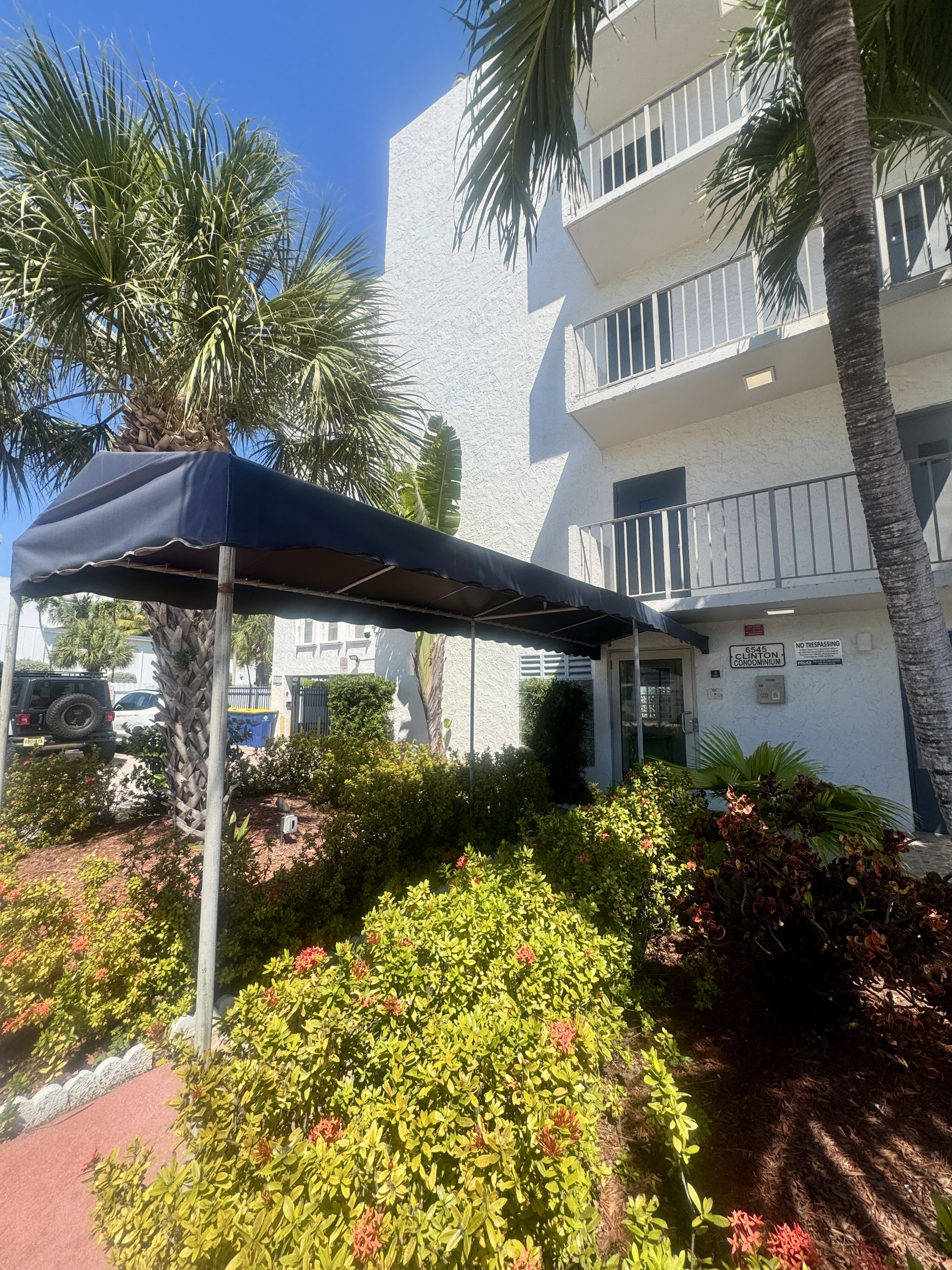 6545 Indian Creek Drive