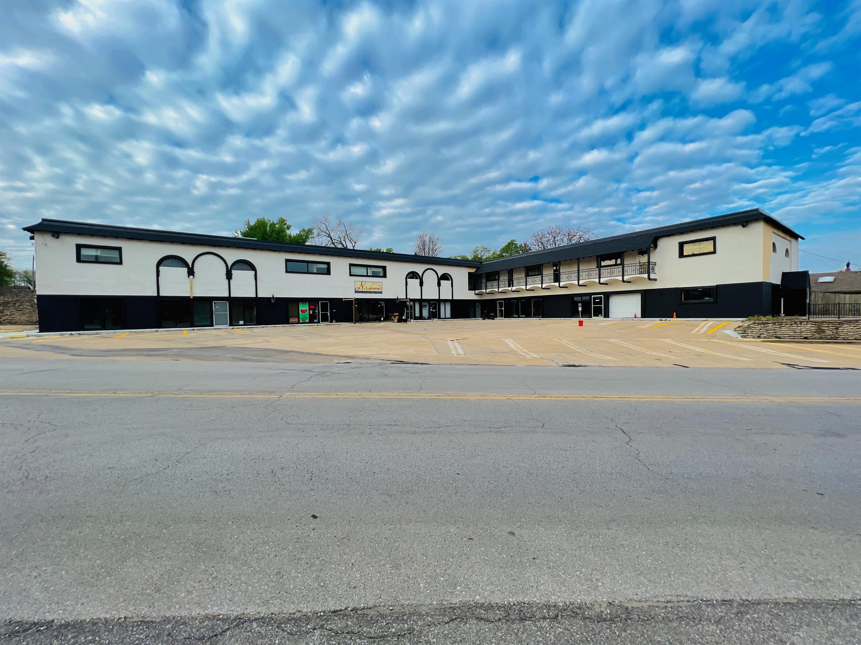 10605-10715 E Winner Rd - 10608