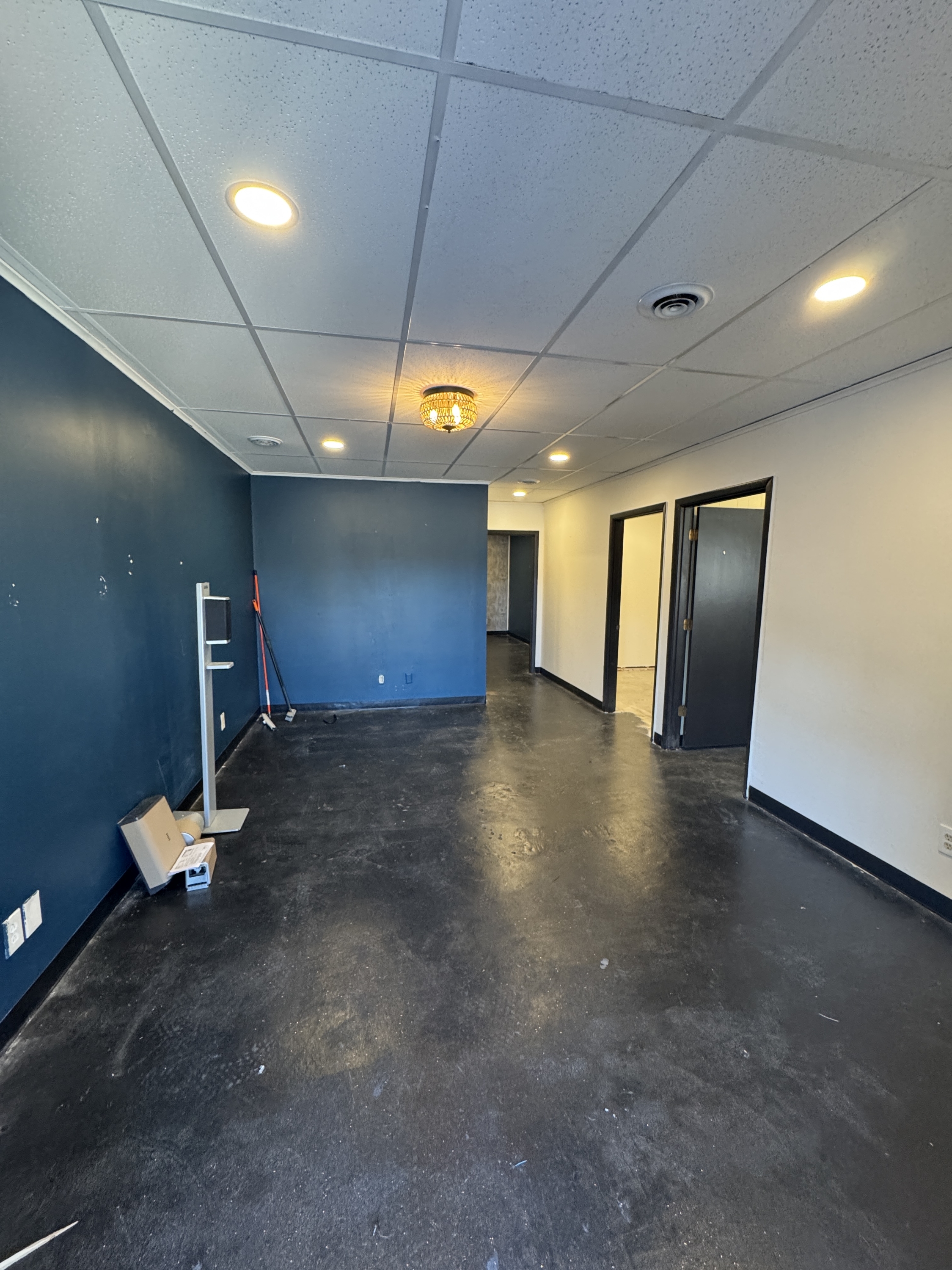 10605-10715 E Winner Rd - 230